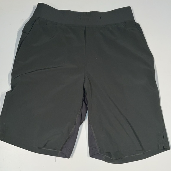 Lululemon T.H.E. Short 9" *Linerless Smoked Spruce Sz S - Picture 3 of 5